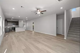 2021 Still Water Ln, Katy, TX 77493 - Photo 3