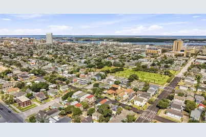 1011 Sealy Street, Galveston, TX 77550 - Photo 31