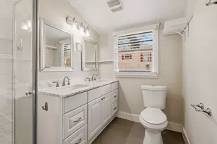 1011 Sealy St, Galveston, TX 77550 - Photo 17