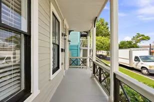 1011 Sealy St, Galveston, TX 77550 - Photo 35