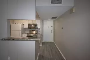 4647 Wild Indigo St, Houston, TX 77027 - Photo 5