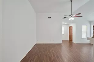 31135 N Head Dr, Spring, TX 77386 - Photo 9