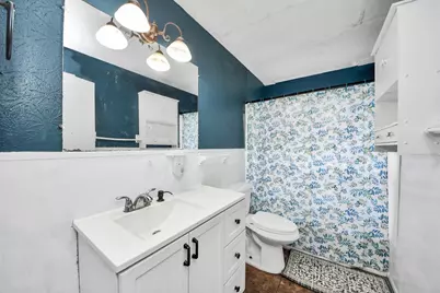 204 S 4th Street, Alvin, TX 77511 - Photo 21