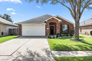 831 Shenandoah Falls Ln, Rosenberg, TX 77469 - Photo 1