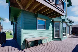 140 Ocean View Dr, Port Bolivar, TX 77650 - Photo 7