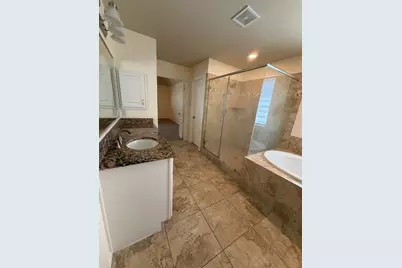 1048 W 26th Street, Houston, TX 77008 - Photo 17