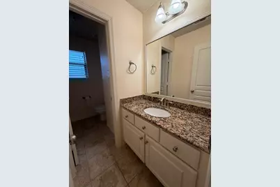1048 W 26th Street, Houston, TX 77008 - Photo 11
