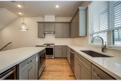 2810 Grand Fountains Drive #B, Houston, TX 77054 - Photo 13