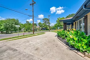 407 W Alamo St, Brenham, TX 77833 - Photo 33