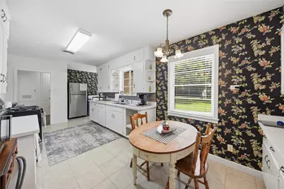 407 W Alamo Street, Brenham, TX 77833 - Photo 15