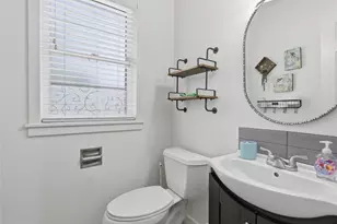 407 W Alamo St, Brenham, TX 77833 - Photo 19