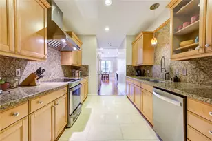 914 Main St, Houston, TX 77002 - Photo 13