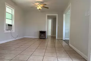 2121 Avenue K, Galveston, TX 77550 - Photo 11
