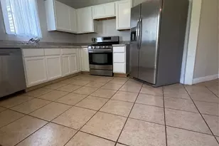 2121 Avenue K, Galveston, TX 77550 - Photo 9
