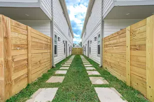 785 Fortune St, Houston, TX 77088 - Photo 31
