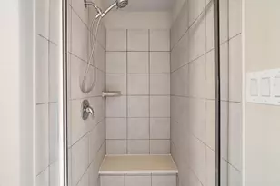 523 N 1st St, La Porte, TX 77571 - Photo 15