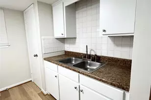 2400 5th St, Bay City, TX 77414 - Photo 7