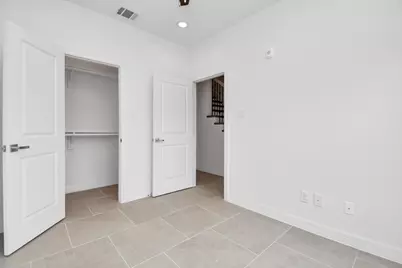 5262 Ella Boulevard #300, Houston, TX 77018 - Photo 7