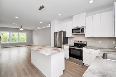 5262 Ella Boulevard #300, Houston, TX 77018 - Photo 3