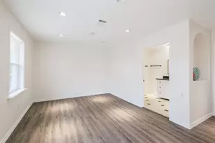 10328 Shadow Oaks Dr, Houston, TX 77043 - Photo 19