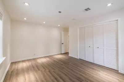 10328 Shadow Oaks Drive, Houston, TX 77043 - Photo 31