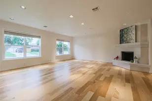 10328 Shadow Oaks Dr, Houston, TX 77043 - Photo 5