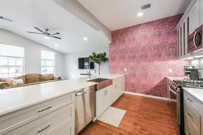 213 N Hutcheson Street, Houston, TX 77003 - Photo 19