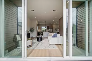 4428 Providence St, Houston, TX 77020 - Photo 25