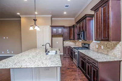 1516 Amundsen Street, Houston, TX 77009 - Photo 13