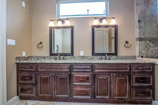 1516 Amundsen St, Houston, TX 77009 - Photo 35