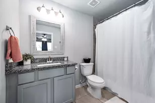 2015 Avenue H, Danbury, TX 77534 - Photo 19