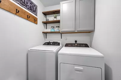 2015 Avenue H, Danbury, TX 77534 - Photo 11
