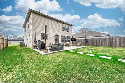 2015 Avenue H, Danbury, TX 77534 - Photo 21