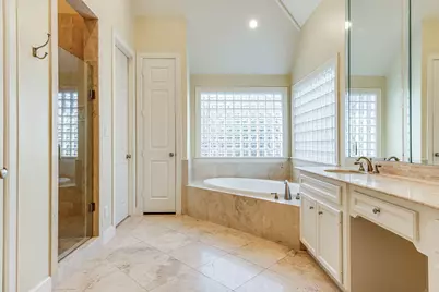 6310 Hermann Lake Drive, Houston, TX 77021 - Photo 25