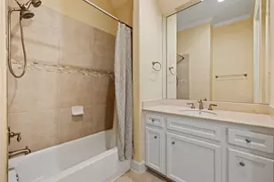 6310 Hermann Lake Dr, Houston, TX 77021 - Photo 31