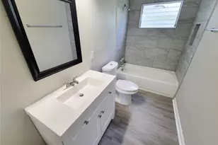 4909 Holloway Dr, Houston, TX 77048 - Photo 3