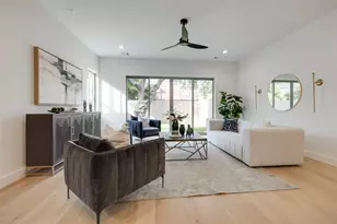 1636 Castle Ct, Houston, TX 77006 - Photo 19