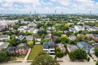 1636 Castle Court, Houston, TX 77006 - Photo 45