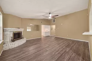1910 Blindlake Dr, Houston, TX 77084 - Photo 9