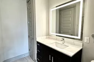 401 W 25th St St, Houston, TX 77008 - Photo 15