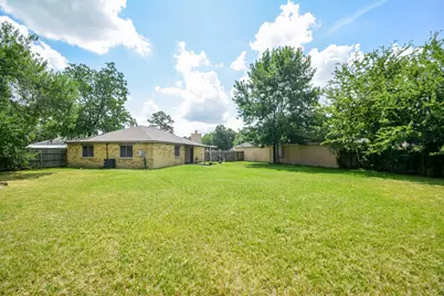 8607 Crystal Cove Circle, Houston, TX 77044 - Photo 19