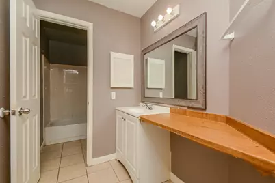 8607 Crystal Cove Circle, Houston, TX 77044 - Photo 11