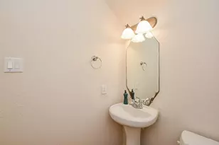 3206 Holly Crossing Dr, Houston, TX 77042 - Photo 5