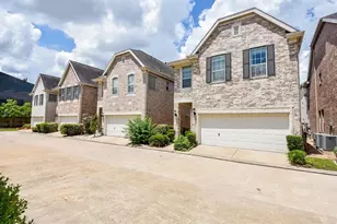 3206 Holly Crossing Dr, Houston, TX 77042 - Photo 1