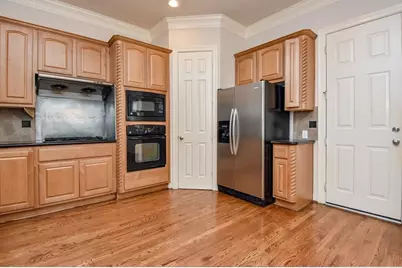 3206 Holly Crossing Drive, Houston, TX 77042 - Photo 15