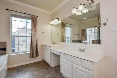 3206 Holly Crossing Drive, Houston, TX 77042 - Photo 25
