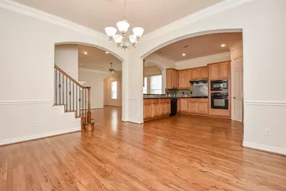 3206 Holly Crossing Drive, Houston, TX 77042 - Photo 13