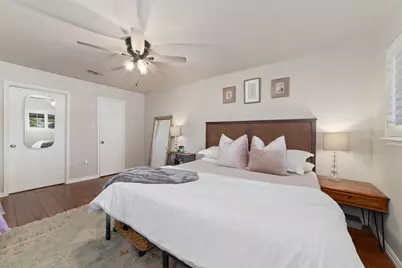 869 Wax Myrtle Lane #A, Houston, TX 77079 - Photo 19