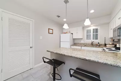 869 Wax Myrtle Lane #A, Houston, TX 77079 - Photo 13