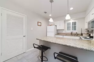 869 Wax Myrtle Ln, Houston, TX 77079 - Photo 13
